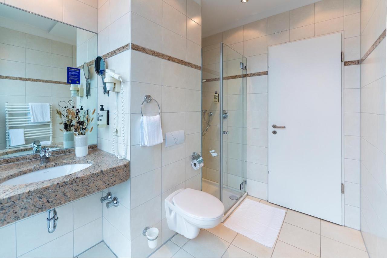 Koncept Hotel Benedikt Зигбург Экстерьер фото