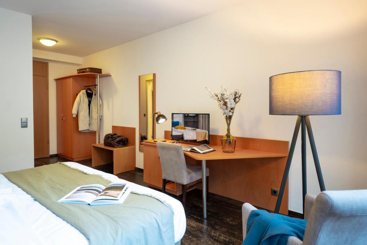 Koncept Hotel Benedikt Зигбург Экстерьер фото