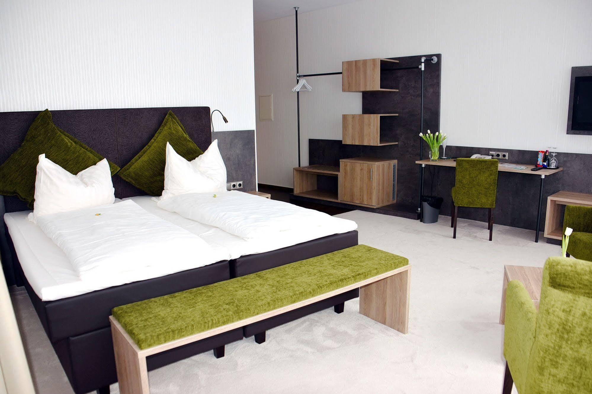 Koncept Hotel Benedikt Зигбург Экстерьер фото